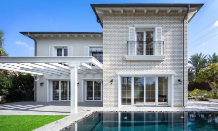 Bobbing in the Breeze