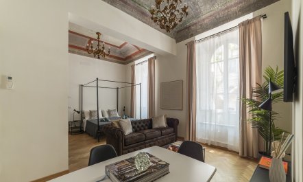 Golden Interior 3