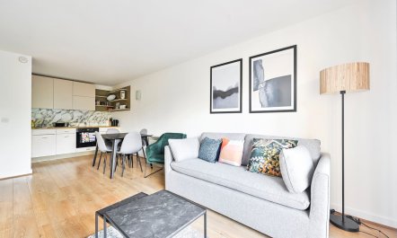 Downtime in Deptford 8