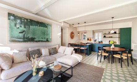 Pictures & Mirrors 4