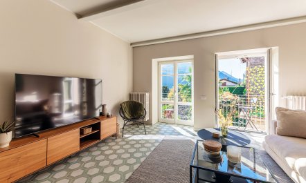 Pictures & Mirrors 2