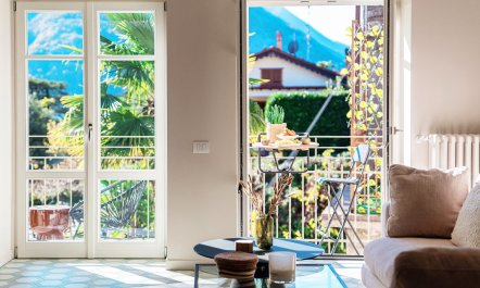 Pictures & Mirrors 0