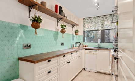 Perfect In Pimlico 3