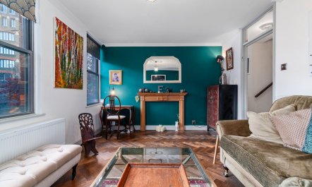 Perfect In Pimlico 7