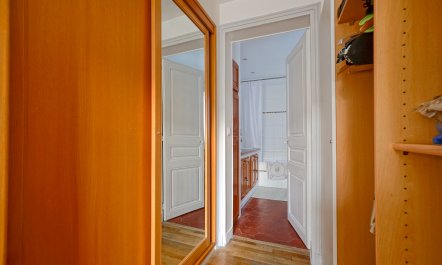 Montmartre Retreat 9