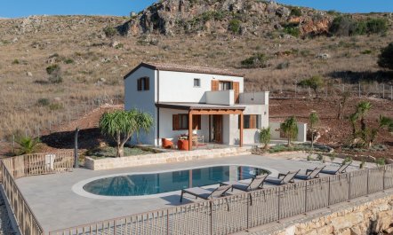 The Coast & Emerald 5