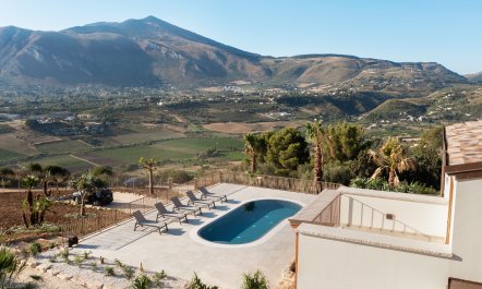 The Coast & Emerald 4