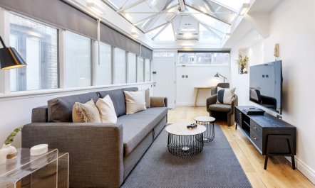 Covent Garden Charmer