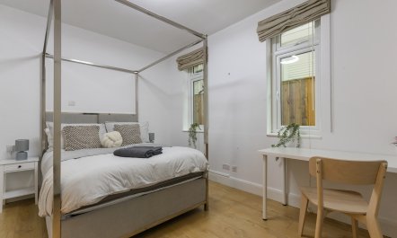 Hampstead Halcyon 7