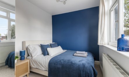 Hampstead Halcyon 9