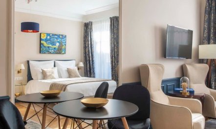 Light in the Marais 2