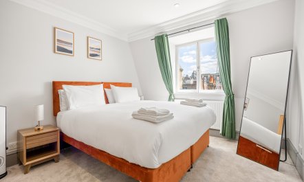 Covent Contemporary 1