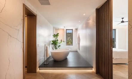 The Cliffside Retreat 7