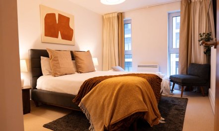 The Jewel of London 1