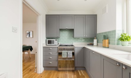 Primrose Hill Perch 1