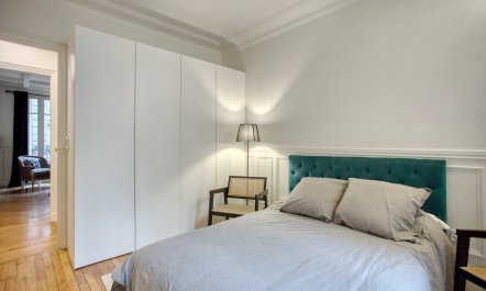 Montmartre Hideaway 9