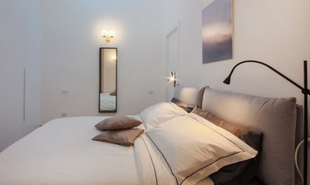 Florentine Nest 1