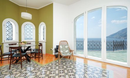 The Seaside Terrace 1