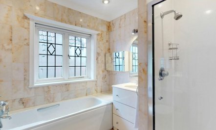 North London Residence 9