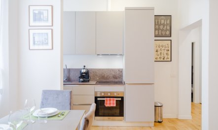 Michelangelo's Neighbour 5