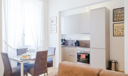 Michelangelo's Neighbour 4