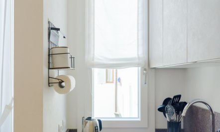 Michelangelo's Neighbour 6