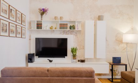 Michelangelo's Neighbour 2