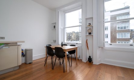 An Elevated Avenue 4