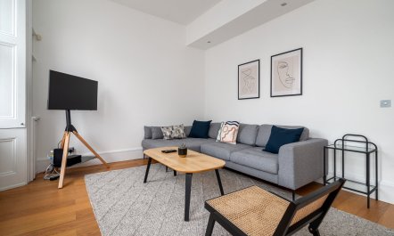 An Elevated Avenue 6