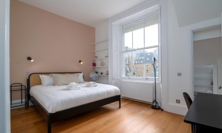 An Elevated Avenue 1