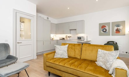 Trafalgar's Corner 3