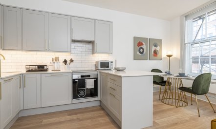 Trafalgar's Corner 1