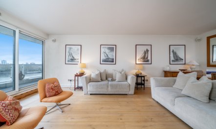 The Thames Outlook 2