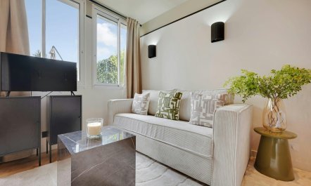 The Parisian Terrace 3