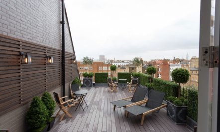 Knightsbridge Embrace 1