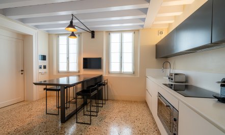 A Majestic Embrace 1