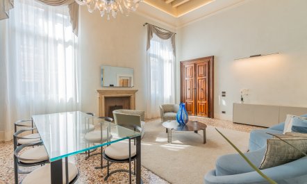 A Majestic Embrace 3