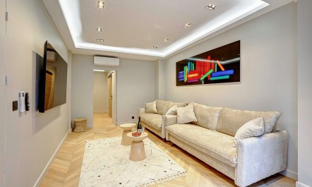 A Marais Sanctuary 8