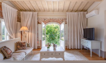Artisan Residence
