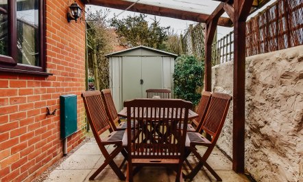 All's Well That Ends Wells 1