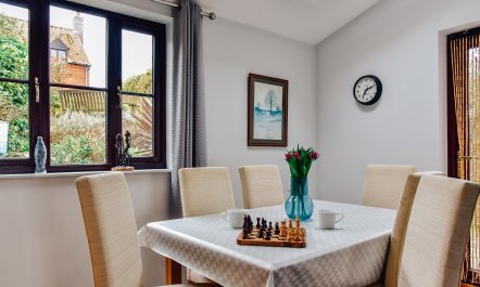 All's Well That Ends Wells 6