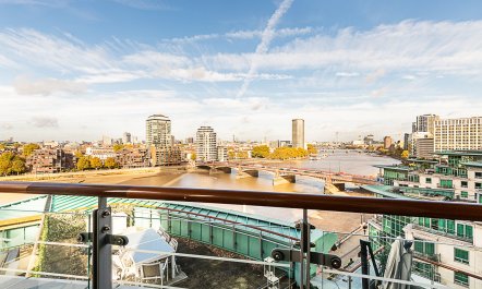 Capital Chic Residence 1