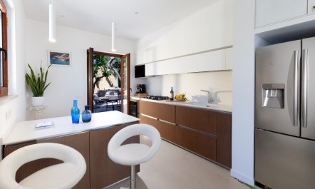 Sorrento Hillside Retreat 8