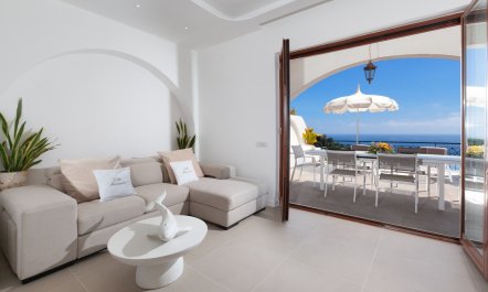 Sorrento Hillside Retreat 4