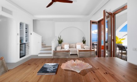 Sorrento Hillside Retreat 6