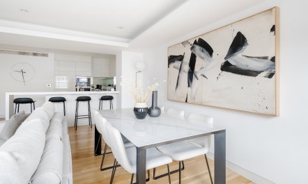 Urban Elegant Abode 7