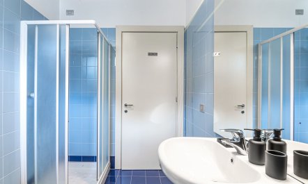 Sunny Days & Lake Swims 9