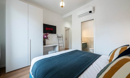 Florentine Hideaway 9