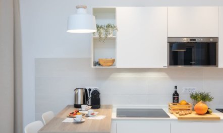 Antiquity & Modernity 7