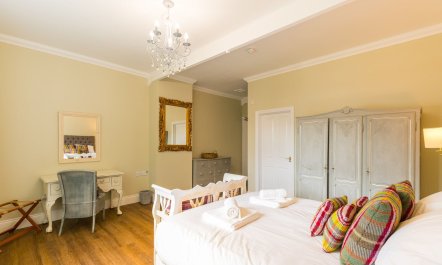 Stables and Pastels 9